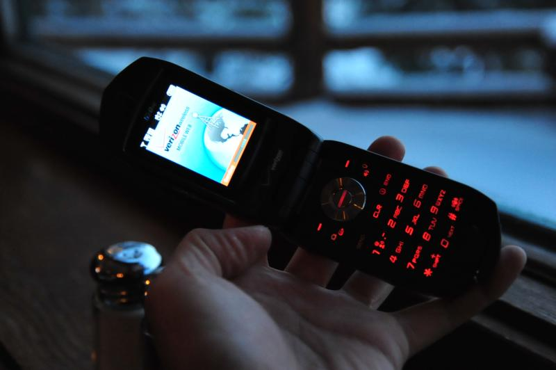 Illustration for article titled Casio Verizon Boulder G'zOne Waterproof Cellphone: Snowmodo Review